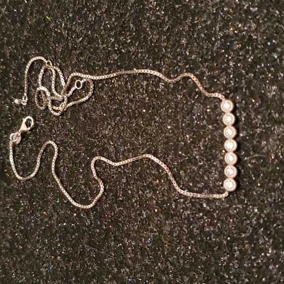 NIB.   Touchstone Crystal society bar necklace - Picture 3 of 4